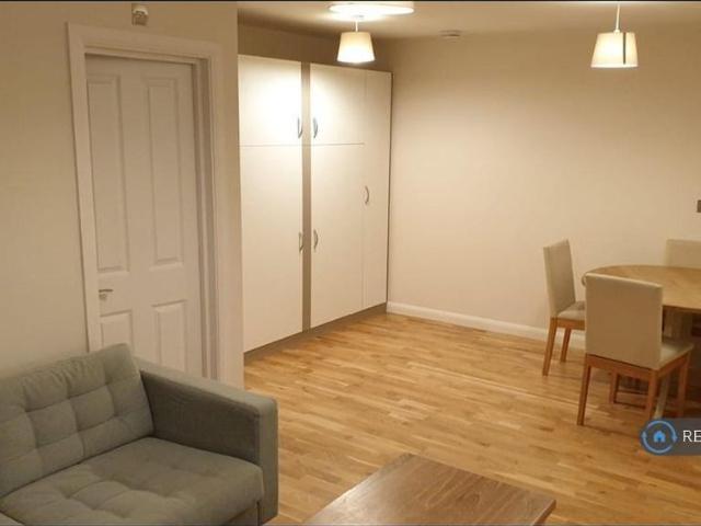 Studio for rent in Balham, Greater London