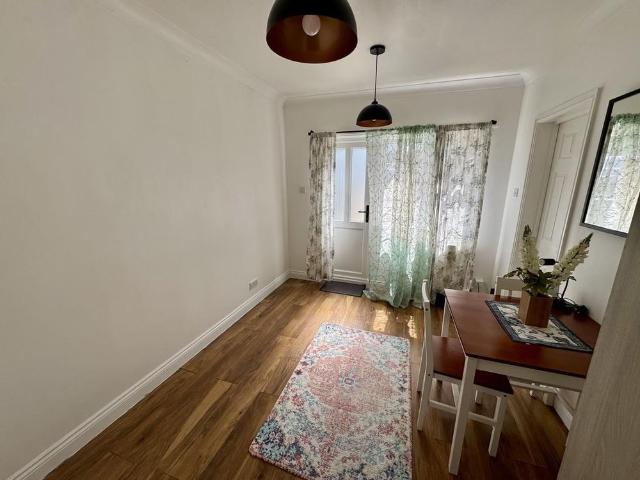 Studio for rent in Aldridge, West Midlands