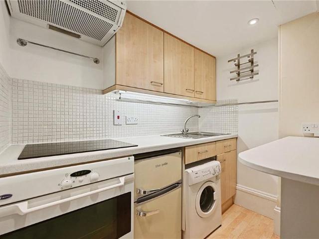 Studio for rent in Kensington, Greater London