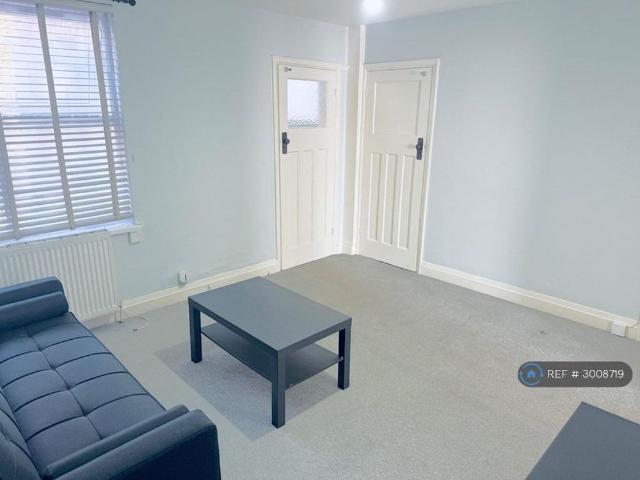 Studio for rent in Newtown, Reading
