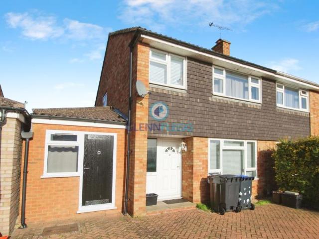 Flat for rent in Burnham, Swallow