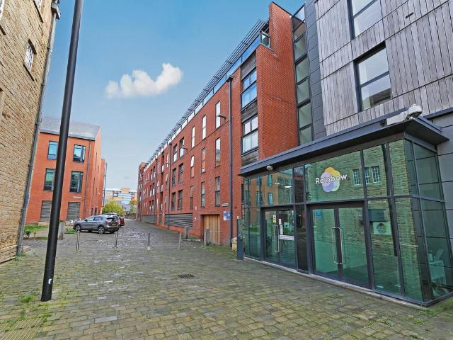 Flat for rent in Belle Isle, Wakefield