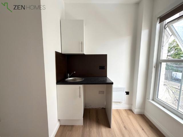 Studio for rent in North Kensington, Greater London