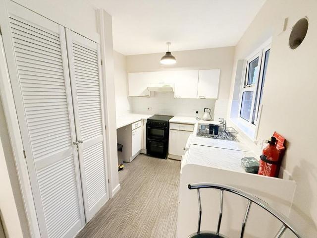 Studio for rent in Wrecclesham, Fole