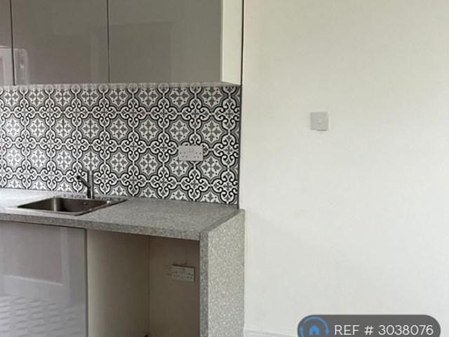 Studio for rent in Watford Rural, Batchworth