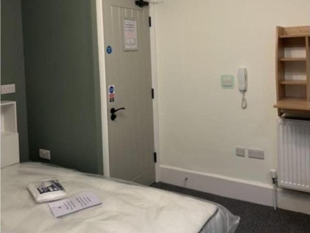 Studio for rent in Semilong, Northampton