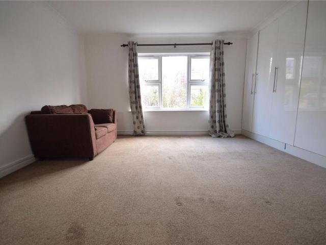 Studio for rent in Chalvey, Slough