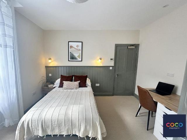 Studio for rent in Fordington