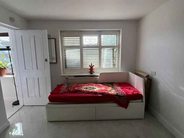 Studio for rent in Gants Hill, Greater London