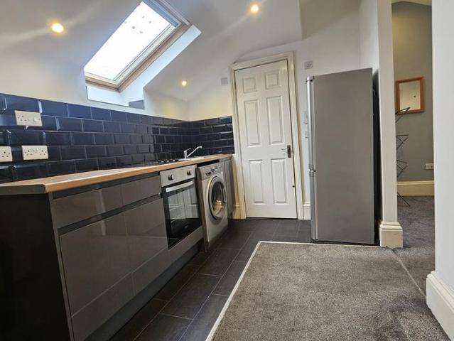 Studio for rent in Avenham, Higher Bartle