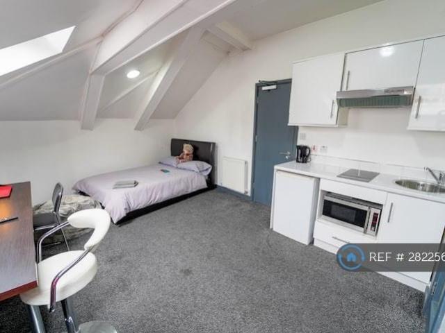 Flat for rent in Bournbrook, West Midlands