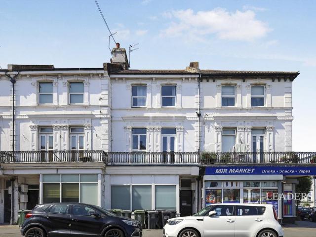 Flat for rent in Roselands, Eastbourne