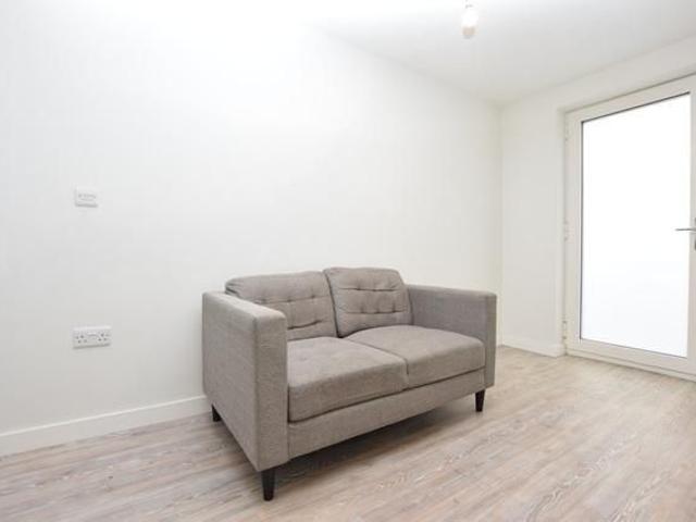 Studio for rent in Neepsend, Kelham