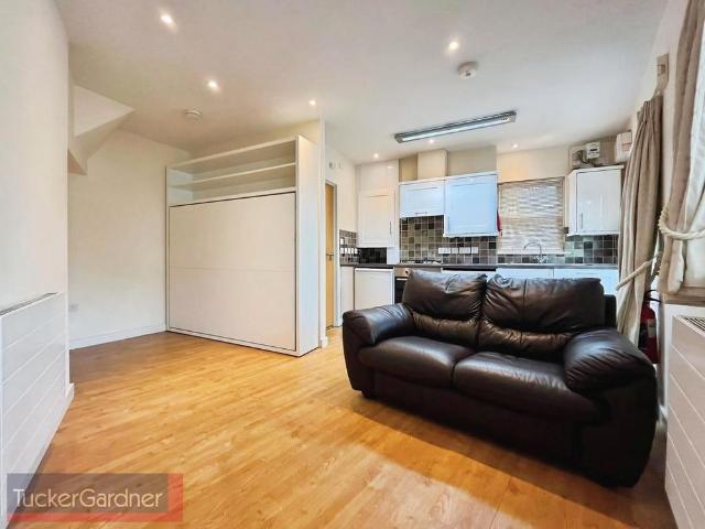 Studio for rent in Arbury, Cambridgeshire
