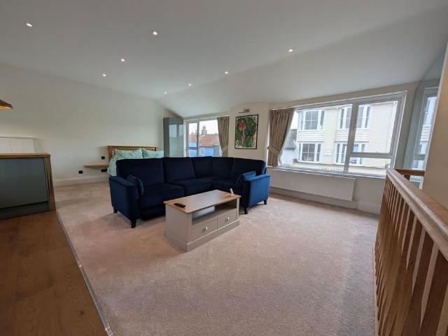 Studio for rent in Eastbridge, Suffolk