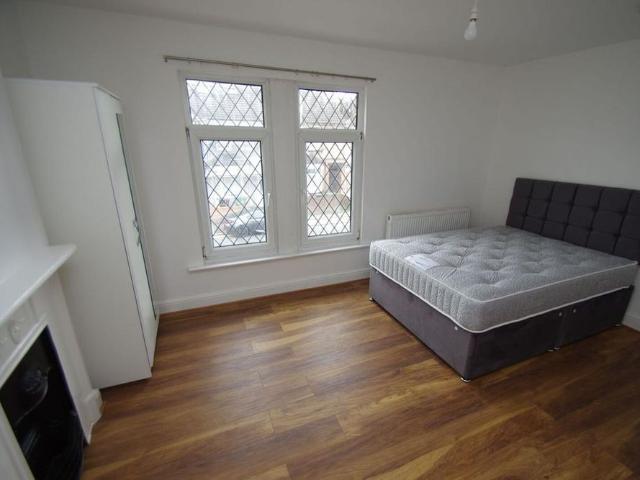 Studio for rent in Holywell Estate, North Watford