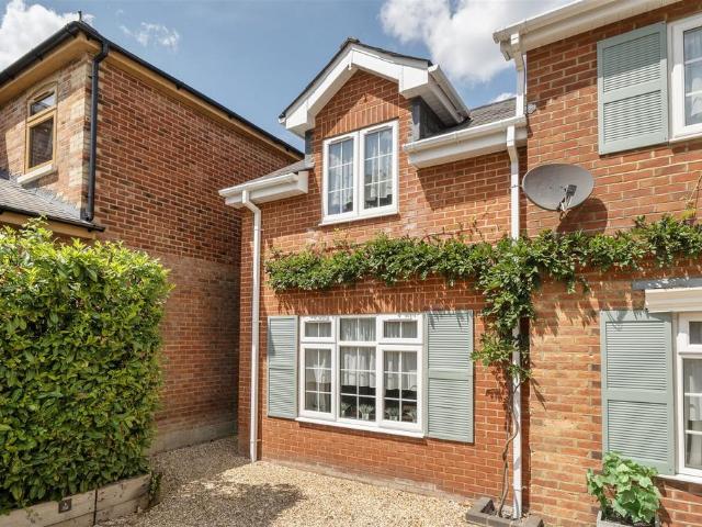 Flat for rent in Ferndown, East Dorset