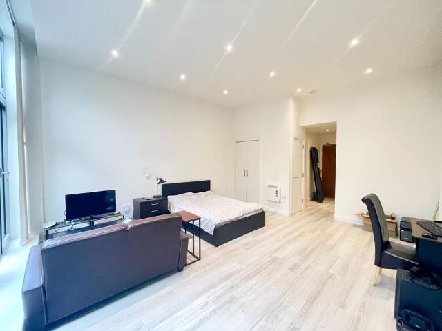 Studio for rent in Lane, Greater London