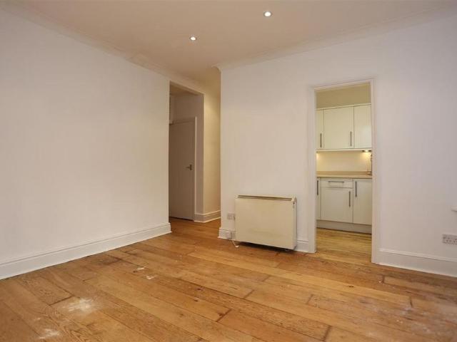 Studio for rent in Round Hill, Brighton & Hove