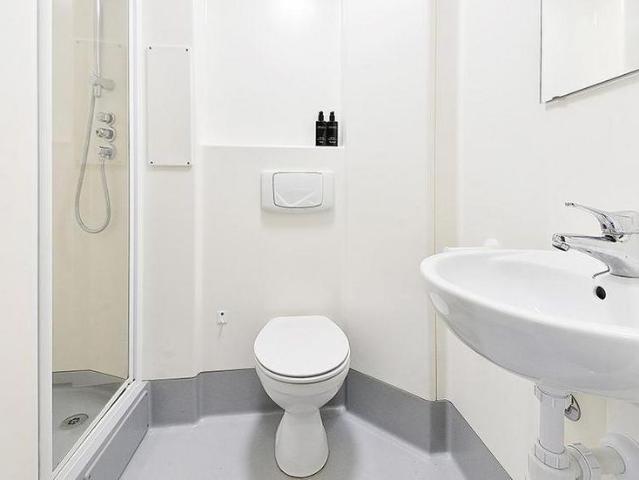 Studio for rent in City Centre, Scotland