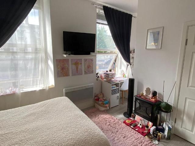 Studio for rent in West Hackney, Greater London