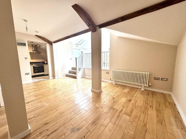 Studio for rent in Westbrook, Acol