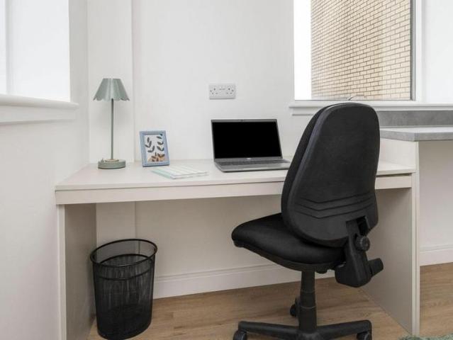 Studio for rent in City Centre, Scotland