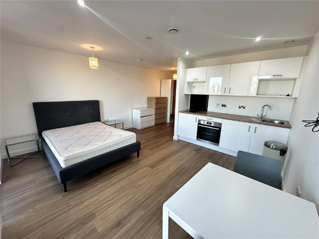 Flat for rent in Salford, Greater Manchester