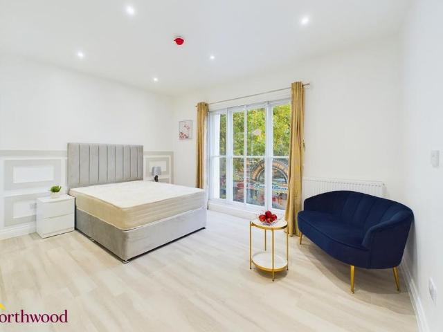 Studio for rent in Evershot, Oxfordshire