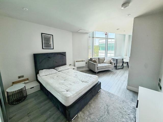 Flat for rent in Bracknell