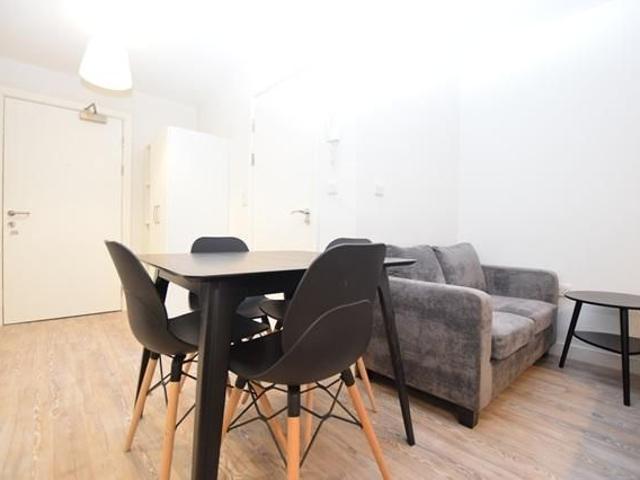 Studio for rent in City Centre, South Yorkshire