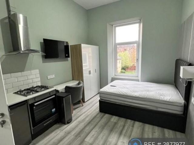Studio for rent in Crosshill, Scotland