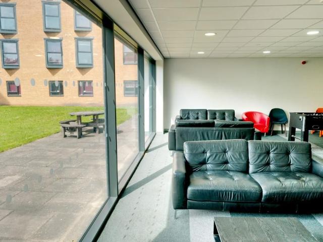 Studio for rent in Stoke, Stoke-on-Trent