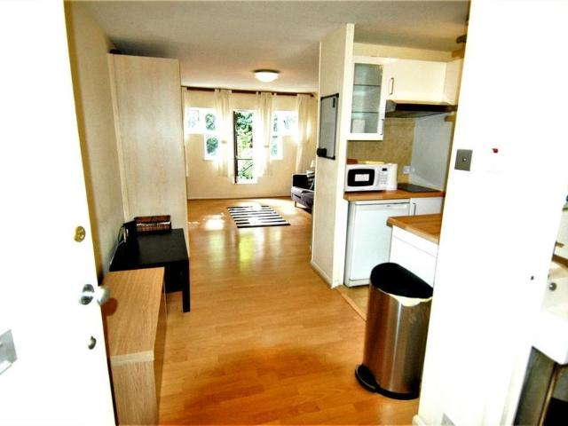 Studio for rent in Pimlico, Greater London
