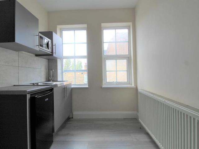 Studio for rent in London Borough of Ealing, Greenford