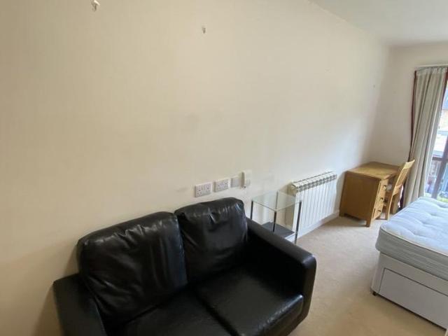 Studio for rent in Arbury, Cambridgeshire