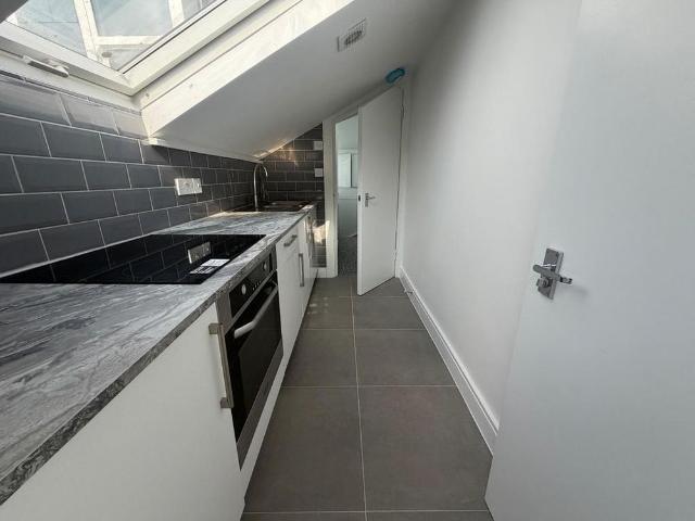 Studio for rent in London Borough of Richmond upon Thames, Greater London