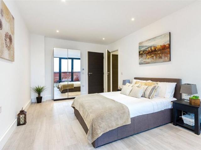 Studio for rent in Wealdstone, Greater London