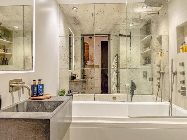 Studio for rent in London Borough of Tower Hamlets, Greater London