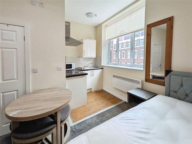 Studio for rent in Wolverhampton, West Midlands