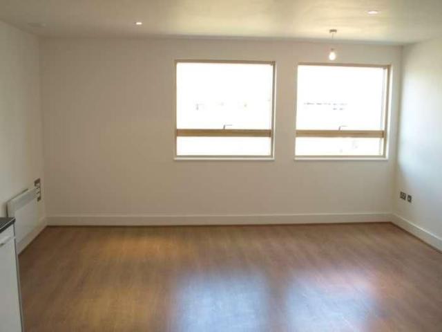 Studio for rent in Key Street, Suffolk