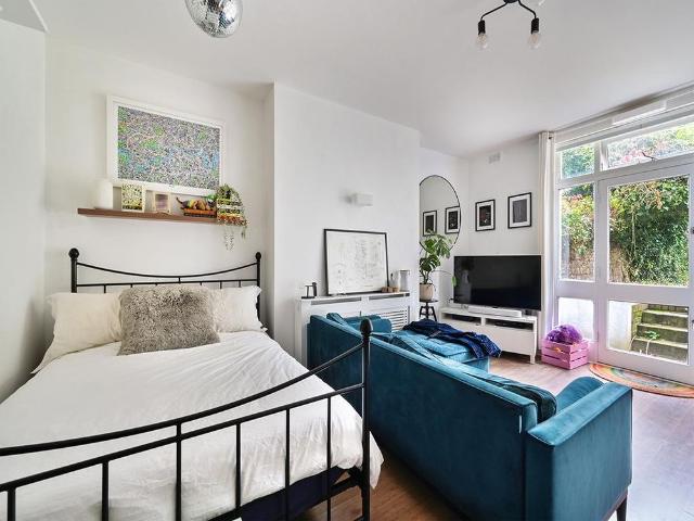 Studio for rent in London Borough of Southwark, Greater London