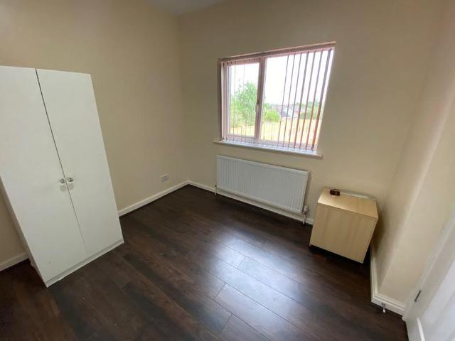 Studio for rent in Leyfields, Kettlebrook