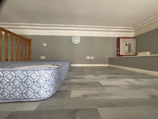 Studio for rent in South Cliff, Kepwick