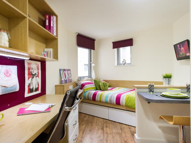 Studio for rent in Norbiton, Greater London