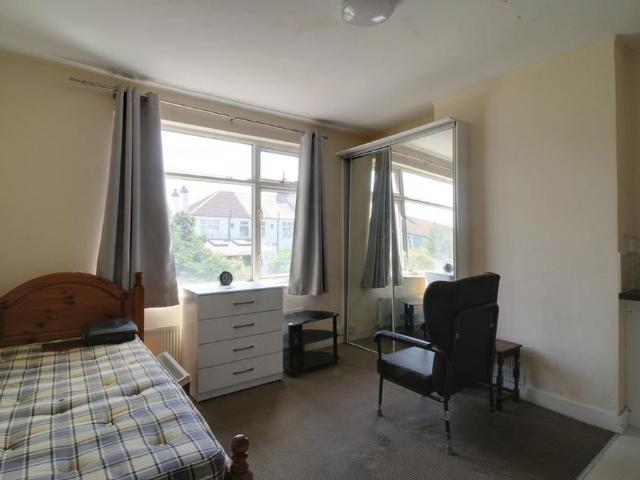 Studio for rent in London Borough of Croydon, Addiscombe