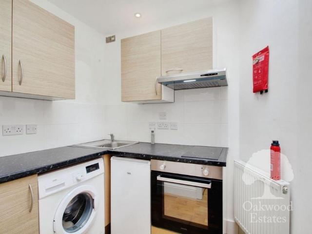 Room for rent in Old Windsor, Windsor and Maidenhead