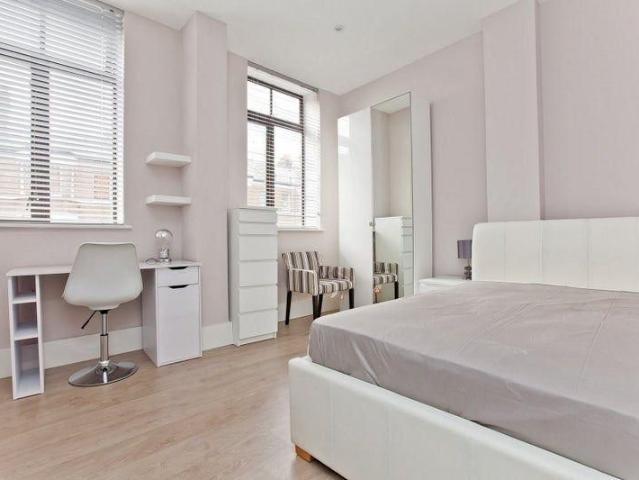 Studio for rent in Swiss Cottage, Cat Hill