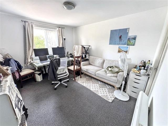 Studio for rent in Hawford, Hampshire