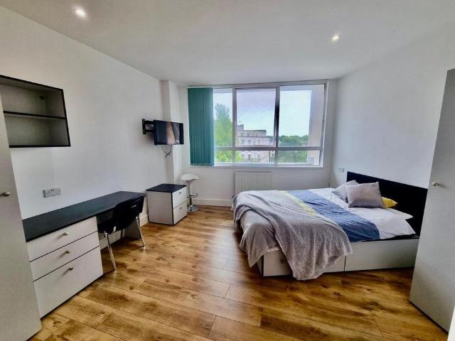 Studio for rent in Barbican, Mount Wise
